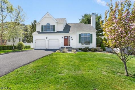 7 Mitchell Lane Clinton NJ 08809