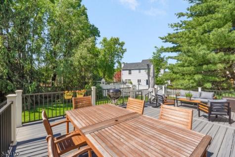 7 Mitchell Lane Clinton NJ 08809