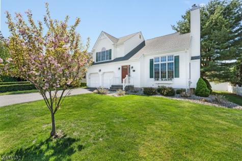 7 Mitchell Lane Clinton NJ 08809