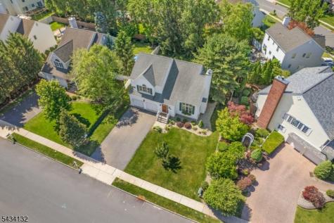 7 Mitchell Lane Clinton NJ 08809