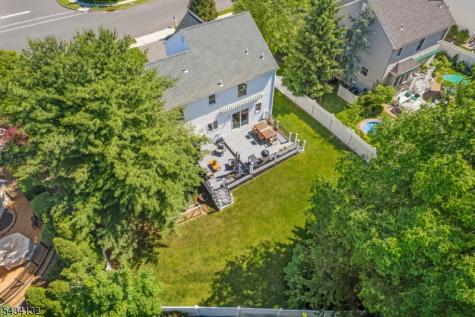 7 Mitchell Lane Clinton NJ 08809