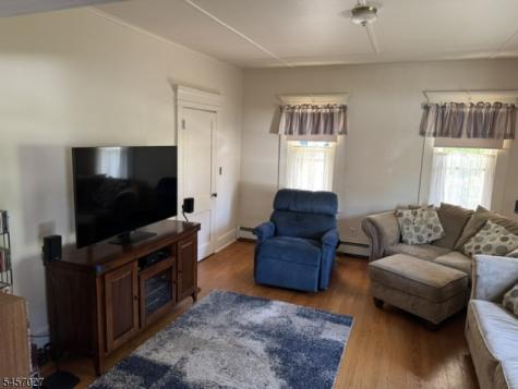 21 Eyland Avenue Roxbury NJ 07876
