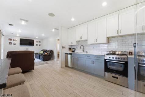 47 Sycamore Street Somerville NJ 08876