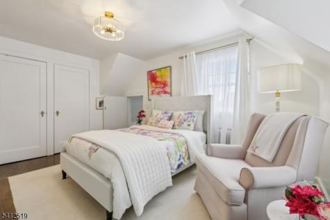 19 Linwood Avenue Midland Park NJ 07432