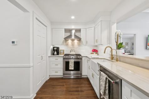 19 Linwood Avenue Midland Park NJ 07432