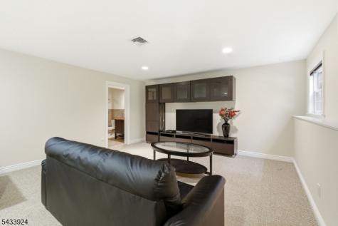 42 Spring Valley Road Montvale NJ 07645