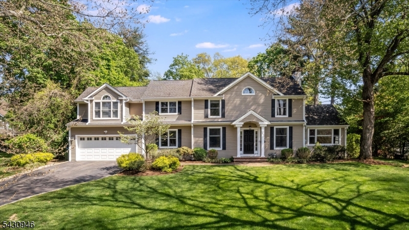 34 West Drive Livingston NJ 07039