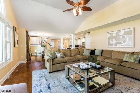 34 West Drive Livingston NJ 07039