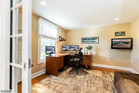 34 West Drive Livingston NJ 07039