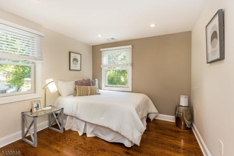 34 West Drive Livingston NJ 07039