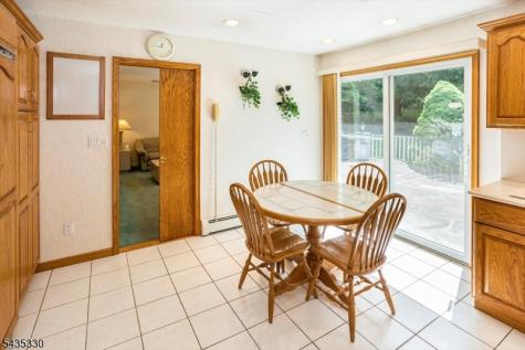 16 Feldstone Place West Caldwell NJ 07006