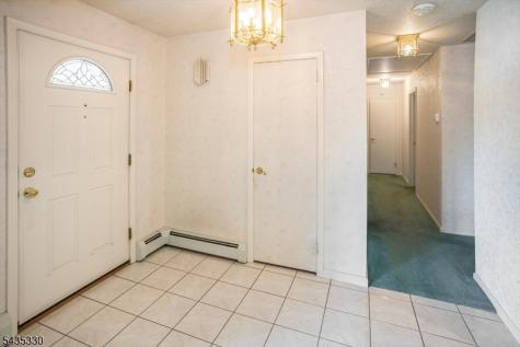 16 Feldstone Place West Caldwell NJ 07006