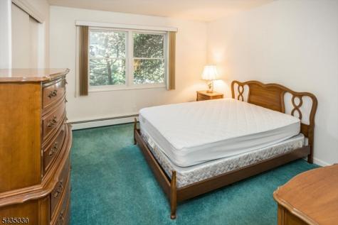 16 Feldstone Place West Caldwell NJ 07006