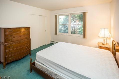 16 Feldstone Place West Caldwell NJ 07006