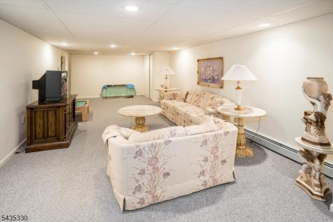 16 Feldstone Place West Caldwell NJ 07006