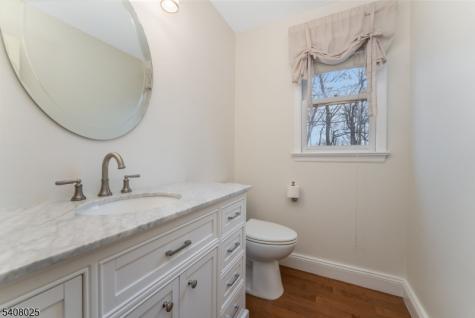 6 Bluebird Court Raritan NJ 08822