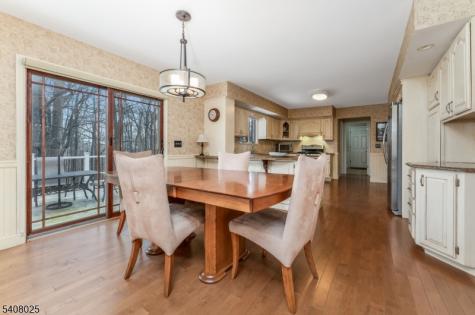 6 Bluebird Court Raritan NJ 08822