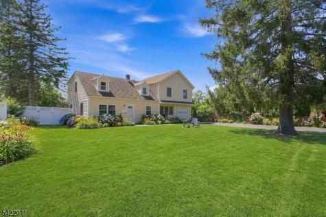 8 Woodlot Road Wayne NJ 07470