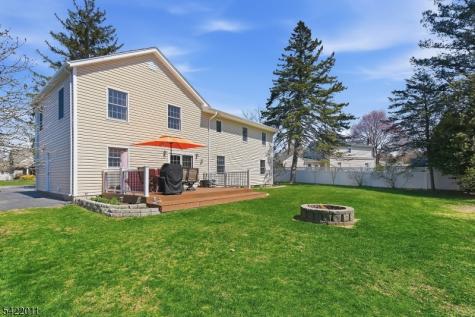 8 Woodlot Road Wayne NJ 07470