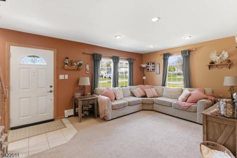 8 Woodlot Road Wayne NJ 07470