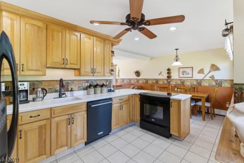 8 Woodlot Road Wayne NJ 07470