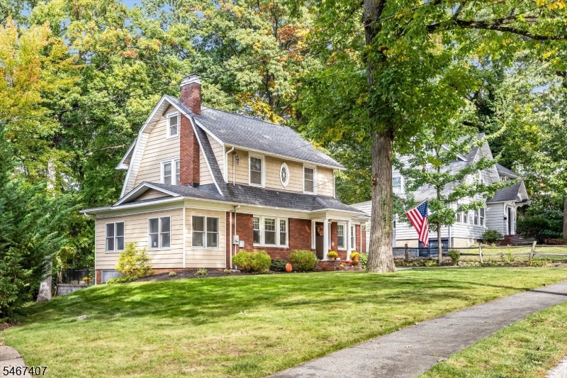 64 Chestnut Road Verona NJ 07044