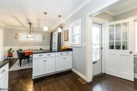 64 Chestnut Road Verona NJ 07044