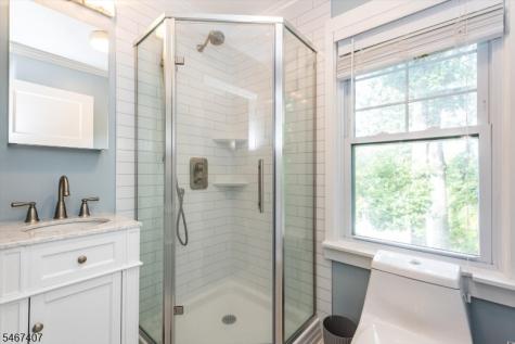 64 Chestnut Road Verona NJ 07044