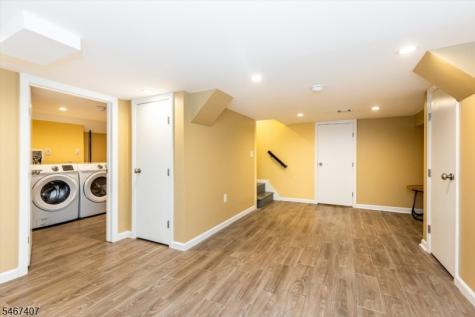 64 Chestnut Road Verona NJ 07044
