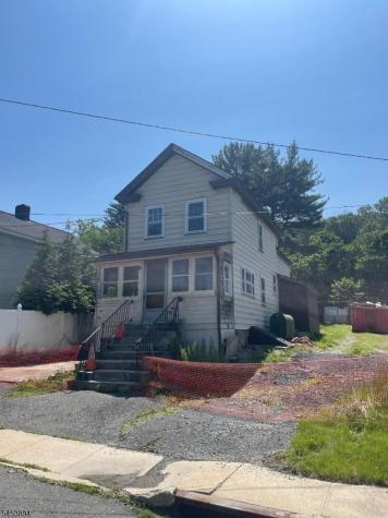 14 Green Street Oxford NJ 07863