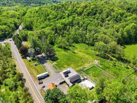 525 Hope-blairstown Road Hope NJ 07825