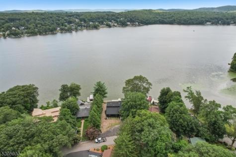 12 Rocky Point Road West Milford NJ 07421