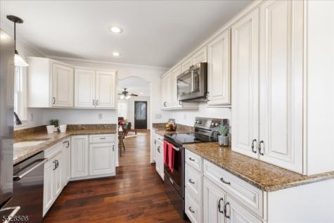 44 Maple Avenue Flemington NJ 08822