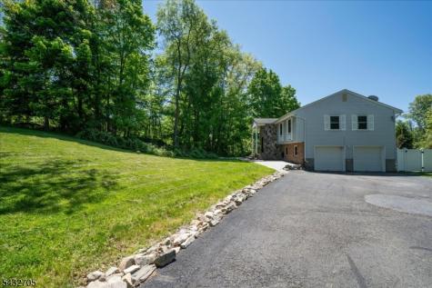 14 Lounsberry Hollow Road Vernon NJ 07461