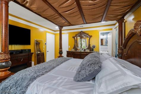 14 Lounsberry Hollow Road Vernon NJ 07461
