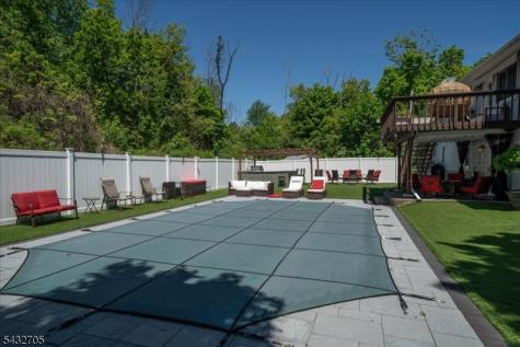 14 Lounsberry Hollow Road Vernon NJ 07461