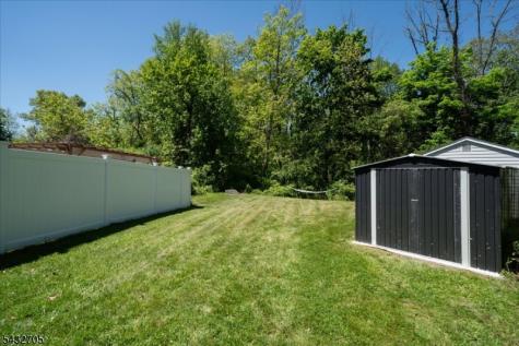14 Lounsberry Hollow Road Vernon NJ 07461