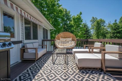 14 Lounsberry Hollow Road Vernon NJ 07461