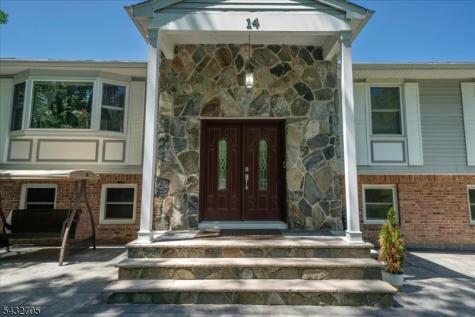 14 Lounsberry Hollow Road Vernon NJ 07461