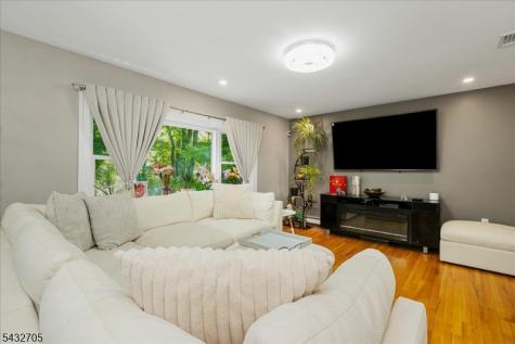 14 Lounsberry Hollow Road Vernon NJ 07461