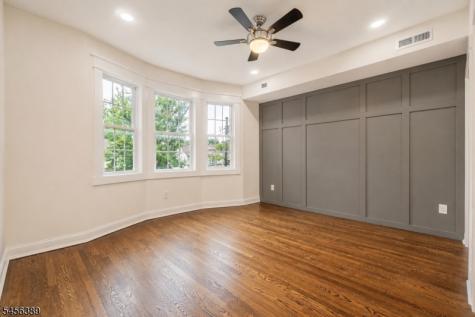 217 E Clay Avenue Roselle Park NJ 07204