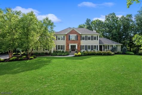 6 White Tail Court Hardyston NJ 07460