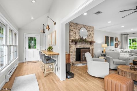 6 White Tail Court Hardyston NJ 07460