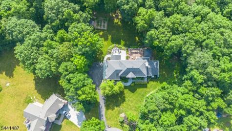 6 White Tail Court Hardyston NJ 07460