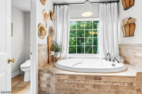 6 White Tail Court Hardyston NJ 07460