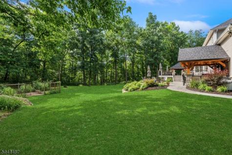 6 White Tail Court Hardyston NJ 07460