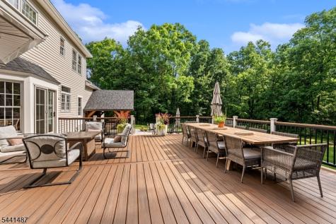 6 White Tail Court Hardyston NJ 07460