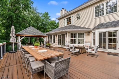 6 White Tail Court Hardyston NJ 07460