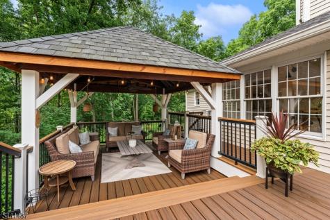 6 White Tail Court Hardyston NJ 07460
