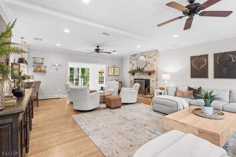6 White Tail Court Hardyston NJ 07460